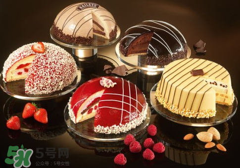 寶寶愛(ài)吃甜食智力會(huì)下降嗎？?jī)和瘣?ài)吃糖會(huì)影響智力嗎？