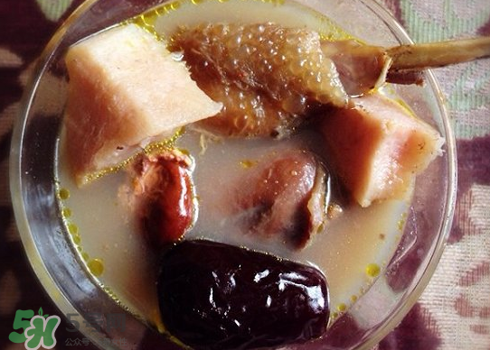 榴蓮殼煲雞湯殼能吃嗎？榴蓮殼煲雞湯殼好喝嗎？