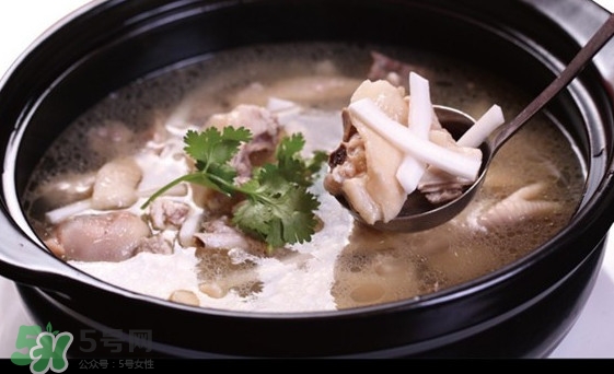 椰子雞屬于什么菜系？椰子雞要什么配料
