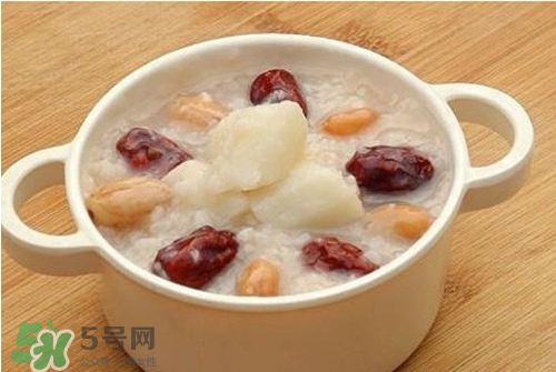 新鮮蓮子可以煮粥嗎？蓮子熬粥需要去芯嗎？
