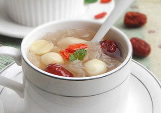 新鮮蓮子可以燉湯嗎？新鮮蓮子怎么煲湯？