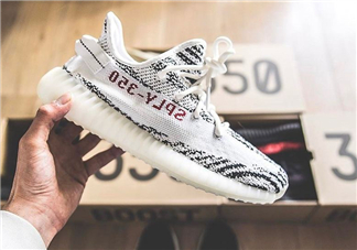 adidas yeezy 350 v2 boost zebra白斑馬市場(chǎng)價(jià)多少錢(qián)？