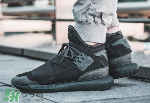 y-3 qasa high 2017上腳效果怎么樣？y-3跑鞋2017上腳好看嗎？