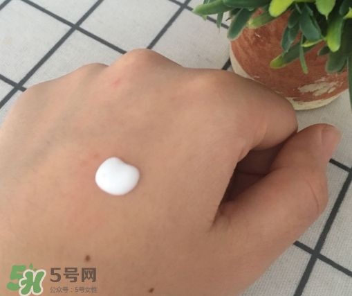 高姿勻凈透亮萃白禮盒多少錢？高姿勻凈透亮萃白禮盒價格