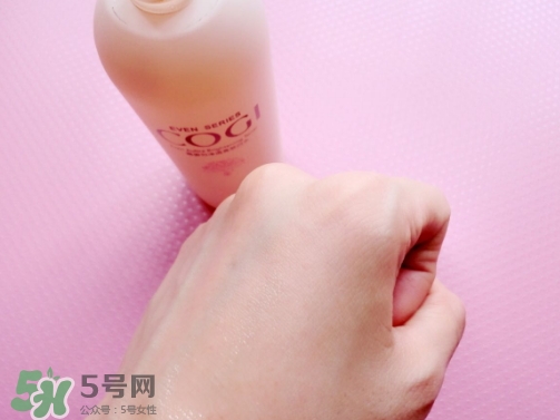 高姿大白水男士能用嗎？高姿大白水男生用合適嗎？