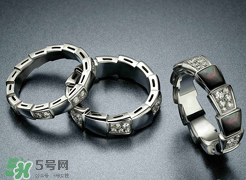 寶格麗靈蛇之戒是什么材質(zhì)？寶格麗蛇形戒指是金的嗎？