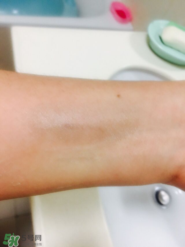 飄柔微米凈透系列綠色和紅色區(qū)別？飄柔微米凈透系列怎么用