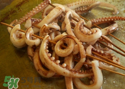鐵板魷魚(yú)有營(yíng)養(yǎng)嗎？鐵板魷魚(yú)對(duì)身體有害嗎