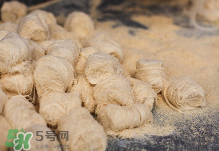 龍須糖多少錢一盒？龍須酥和龍須糖的區(qū)別