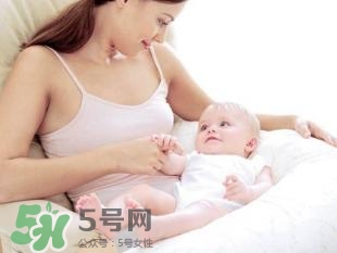 三伏天坐月子可以洗澡嗎？三伏天坐月子可以穿短袖嗎？