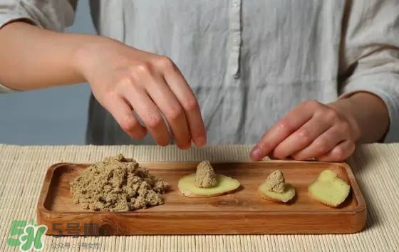 三伏貼和三伏灸哪個效果好？三伏貼和三伏灸對比