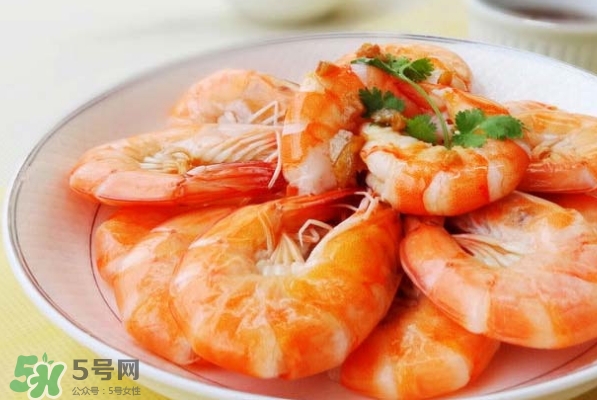 三伏貼可以吃蝦嗎？貼三伏貼可以吃龍蝦嗎？