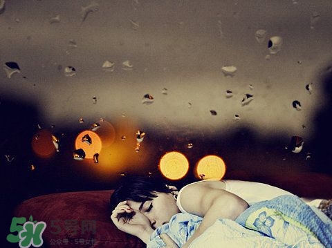 艾灸貼可以去濕氣嗎？貼艾灸貼能去濕氣嗎？