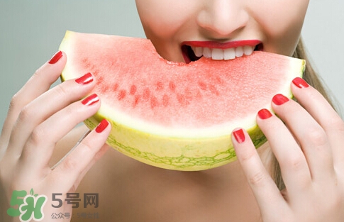?做三伏灸可以吃西瓜嗎？?做三伏灸要忌口嗎？