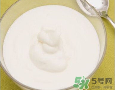 酸奶用什么牛奶做最好？酸奶用什么奶粉做好