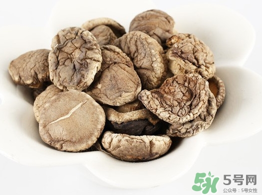 香菇是發(fā)物嗎？香菇是干的好還是新鮮的好