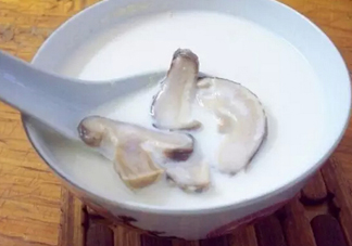 牛奶燉香菇可以治鼻炎嗎？牛奶燉香菇吃了有什么作用？