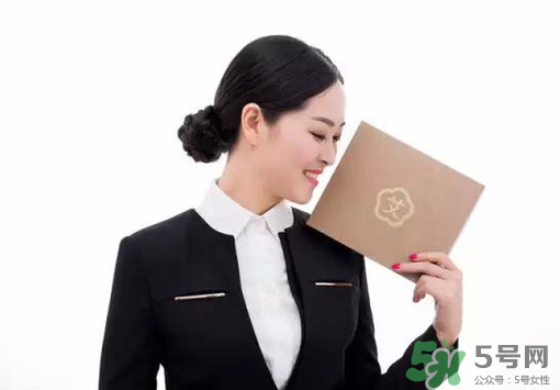 艾艾貼可以貼肚臍眼嗎？艾艾貼貼肚臍有什么作用？