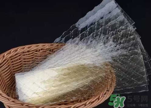 吉利丁片用冷水泡多久？吉利丁片做果凍的比例