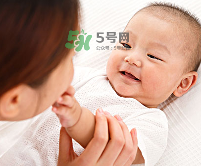 剖腹產(chǎn)后催乳按摩方法 剖腹產(chǎn)怎么催乳好？