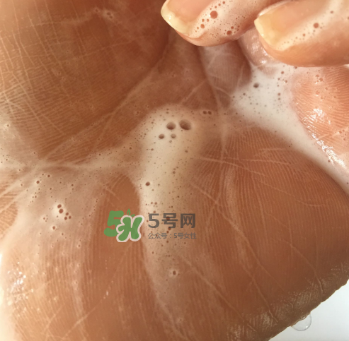 貝蜜清凈痘控油潔面啫喱怎么樣？貝蜜清祛痘控油潔面啫喱好用嗎？