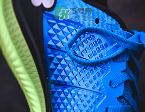 new balance fuelcell怎么樣？新百倫fuelcell跑鞋測(cè)評(píng)
