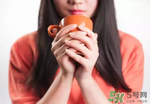 三伏天喝熱水能驅(qū)寒嗎？三伏天為什么喝熱水？