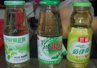 金銀花露一天能喝幾瓶？金銀花露一次喝多少？
