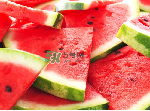 三伏天坐月子可以吃西瓜嗎？三伏天坐月子吃西瓜好嗎？
