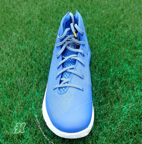 under armour curry 3zero上腳怎么樣？ua curry 3zero測(cè)評(píng)