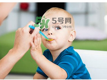 寶寶沒長牙能吃面條嗎？寶寶沒長牙能不能喂面條？