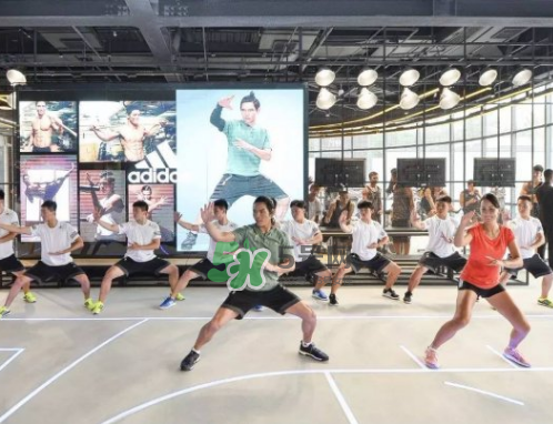adidas阿迪達(dá)斯運(yùn)動(dòng)體驗(yàn)迷你品牌中心是干什么的？