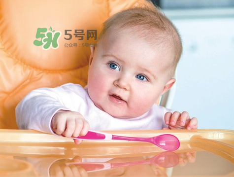 寶寶什么時(shí)候可以吃油？寶寶能吃油嗎？