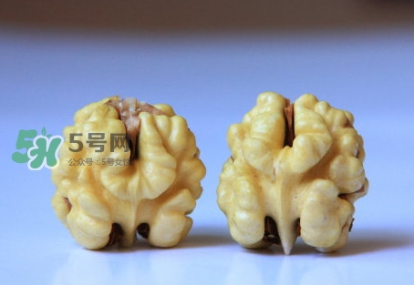 青皮核桃有毒嗎？青皮核桃怎么吃