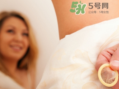 安全套放車?yán)镞€能用嗎？套套藏哪里比較安全？