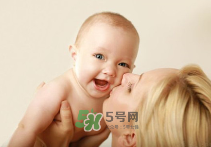 寶寶口腔潰瘍吃什么好？寶寶口腔潰瘍吃什么好得快？