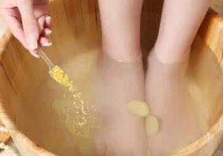 生姜泡腳可以去濕氣嗎？生姜泡腳可以去腳氣嗎