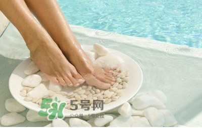 醋泡腳可以天天泡嗎？醋泡腳可以反復(fù)用嗎
