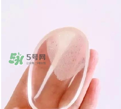 硅膠粉撲用哪一面？硅膠粉撲用法