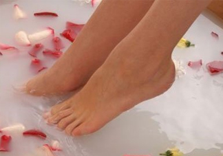 花椒水泡腳有什么功效？花椒水泡腳去濕氣嗎