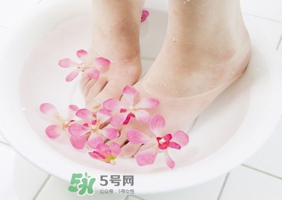 醋泡腳多長時間最好？醋泡腳一次用多少合適
