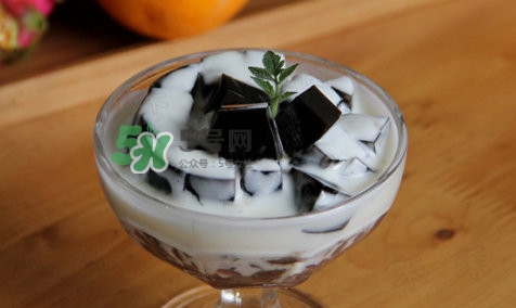 龜苓膏是發(fā)物嗎？龜苓膏怎么制作的