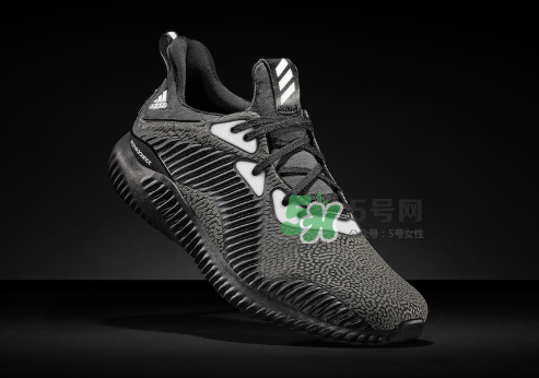 adidas alphabounce reflective阿爾法小椰子跑鞋夜光版多少錢？