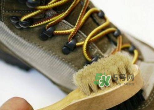 vetements與reebok聯(lián)名eomji表情運(yùn)動鞋會發(fā)售嗎？