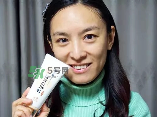 親潤(rùn)孕婦護(hù)膚品怎么樣？親潤(rùn)豆乳補(bǔ)水系列好用嗎？