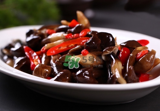雞樅菌有毒嗎？雞樅菌不能和什么一起吃？