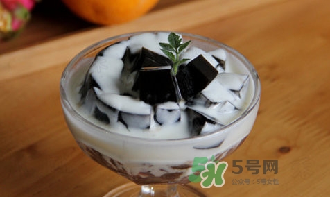 龜苓膏能帶上飛機嗎？龜苓膏能去火嗎？