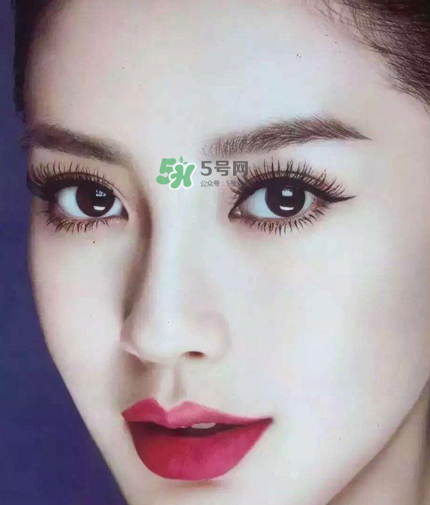 做美瞳線可以化妝嗎？紋美瞳線多久可以化妝？