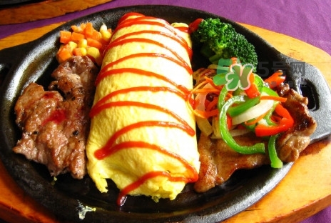 蛋包飯蛋皮需要加入什么？蛋包飯有什么營養(yǎng)