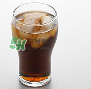 碳酸飲料放冰箱冷凍爆炸 碳酸飲料能放冷凍層嗎？